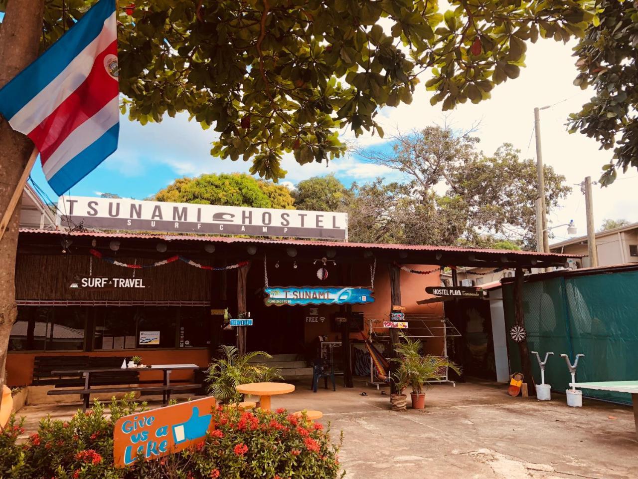 Tsunami Hostel Tamarindo Exteriör bild
