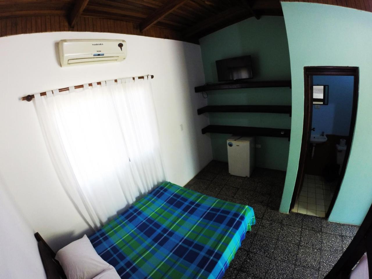Tsunami Hostel Tamarindo Exteriör bild